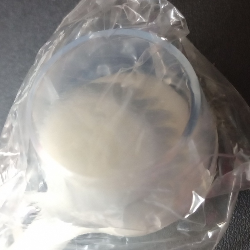 Exfoliating face brush - Picture 3 of 3
